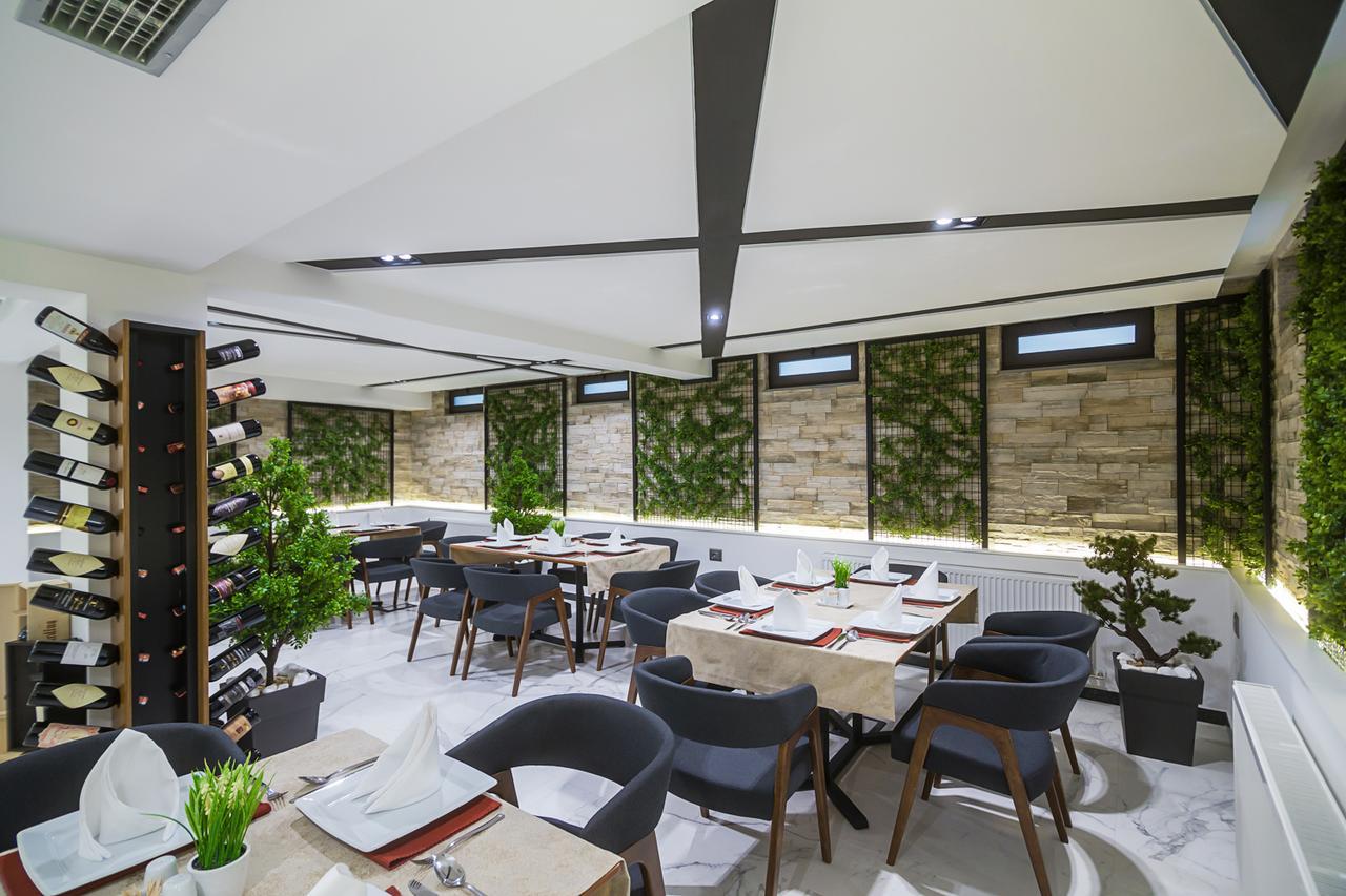 Hotel Regal Korça Kültér fotó