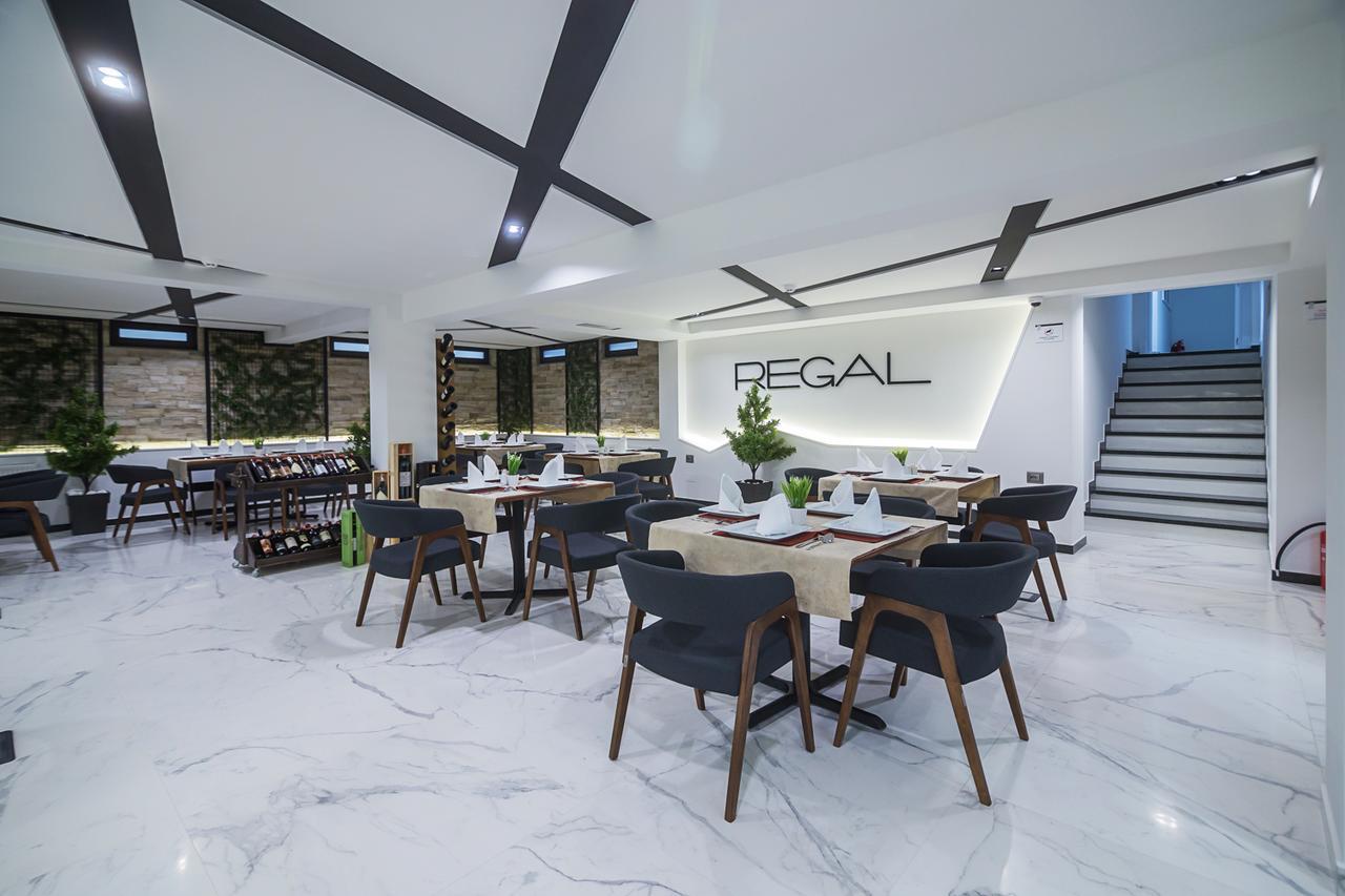 Hotel Regal Korça Kültér fotó