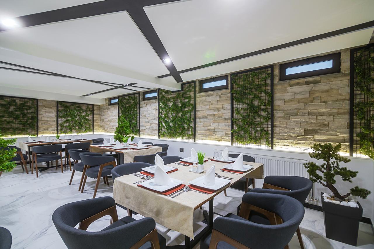 Hotel Regal Korça Kültér fotó
