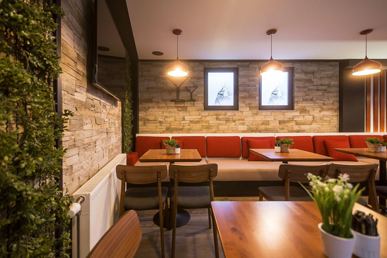 Hotel Regal Korça Kültér fotó