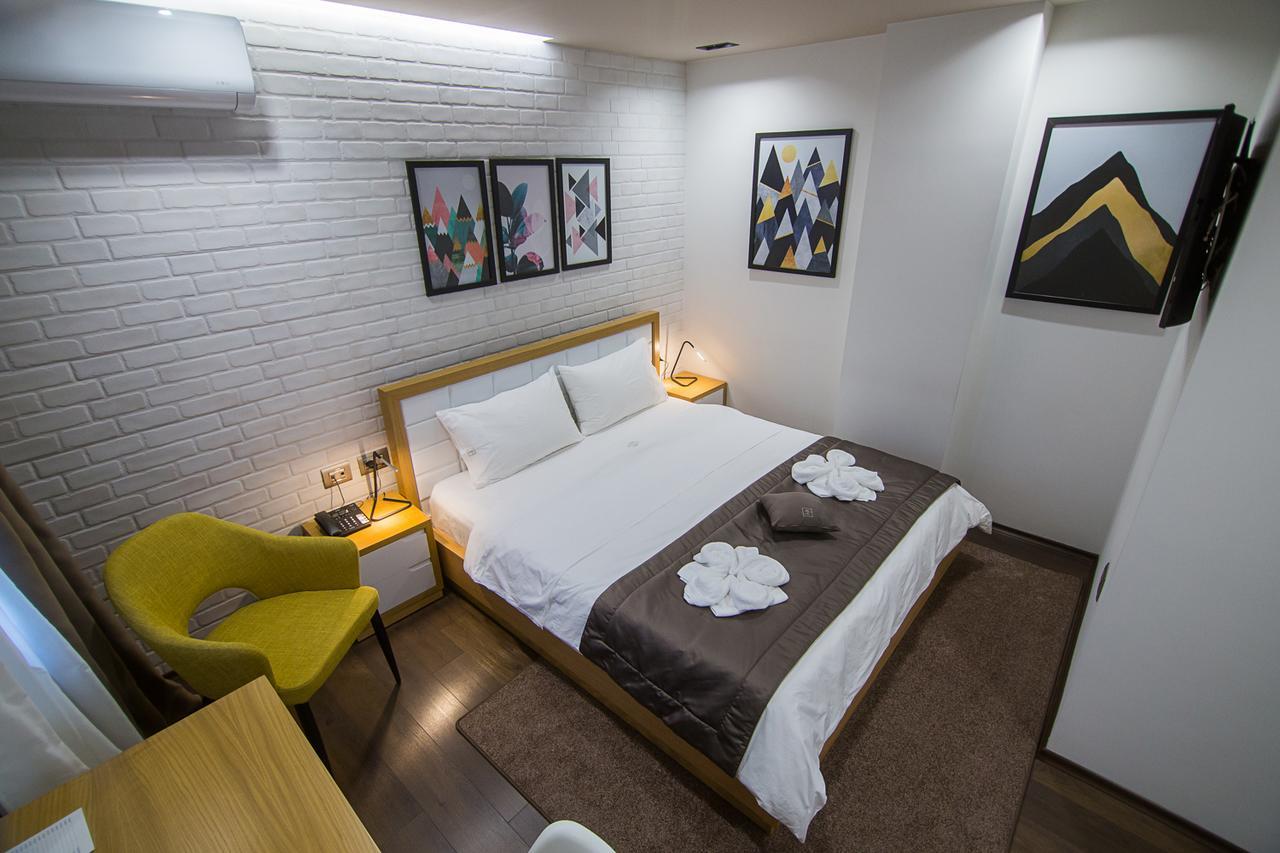 Hotel Regal Korça Kültér fotó